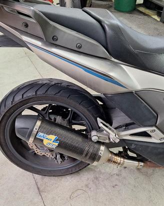 Scarico,  silenziatore sbk leovince  in carbonio 