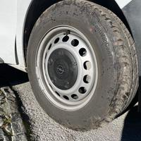 4 gomme estive ContiVanContact 100 - 215/65 R16C