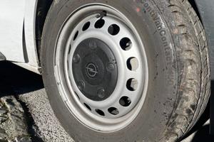 4 gomme estive ContiVanContact 100 - 215/65 R16C