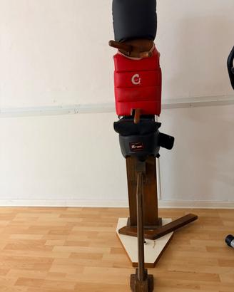 Manichino di legno allenamento arti marziali
