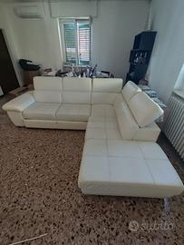 Divano angolare in pelle