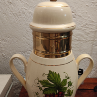 Colonnina per vino alla spina