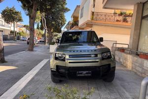 Land Rover Defender 110 3.0 I6 200 CV AWD Auto X-D