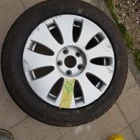 Gomma e cerchio in lega Audi