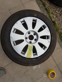 Gomma e cerchio in lega Audi