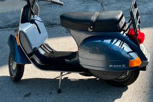 Vendi vespa Piaggio P200E