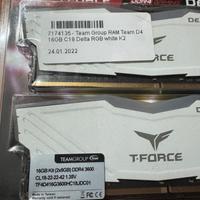 Ram ddr4 c18 3600 mhz  4x8 bianche