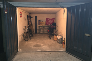 Box auto zona ospedale via Colli Parma