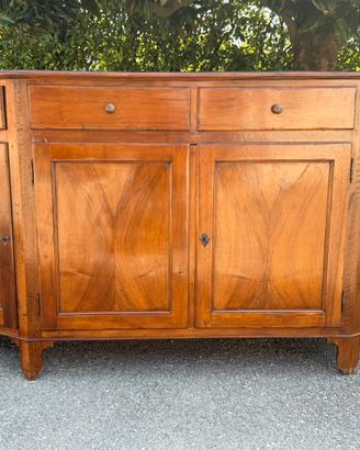 Grande credenza scantonata in noce Luigi Filippo