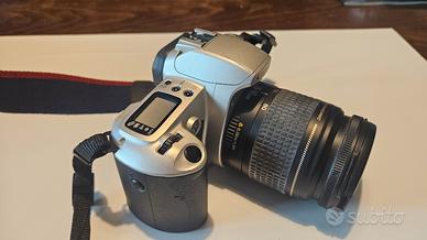 fotocamera Canon EOS 500N reflex con obbiettivo 