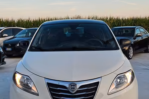 Lancia Ypsilon 1.2 69 CV 5 porte GPL Ecochic Silve