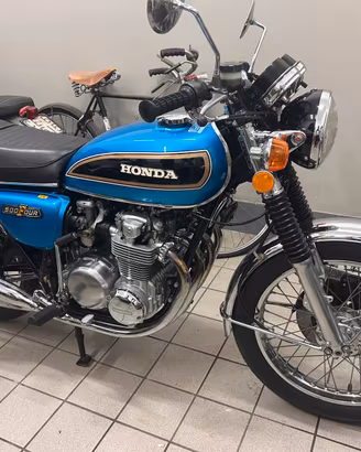 HONDA CB 500 FOUR restauro accademico