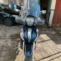 Beverly 300 ie