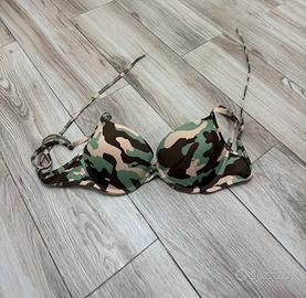 costume