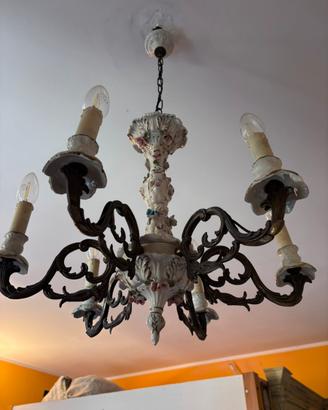 Lampadario vintage in ceramica porcellana
