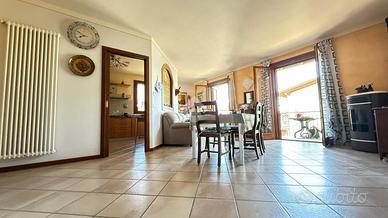 3 LOCALI A DESENZANO DEL GARDA