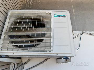 2 Condizionatori Daikin 12000btu