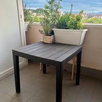Tavolo giardino