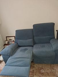 Divano reclinablile elettricamente