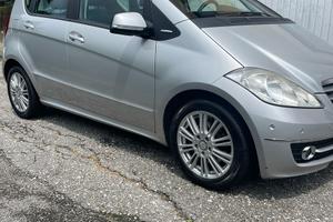 Mercedes Classe A PERFETTA NEOPATENTATI