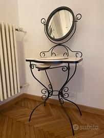 Toeletta da camera in stile