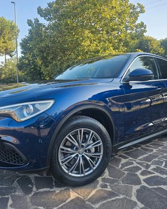 Alfa Romeo Stelvio 2.0 Turbo 280 CV AT8 Q4 Super