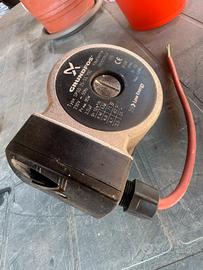Pompa circolatore grundfos