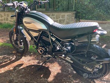 Ducati Scrambler 1100 Dark Pro