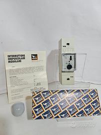 7051 Perry Electric interruttore e fotocellula