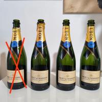 Bottiglie vuote di Champagne 