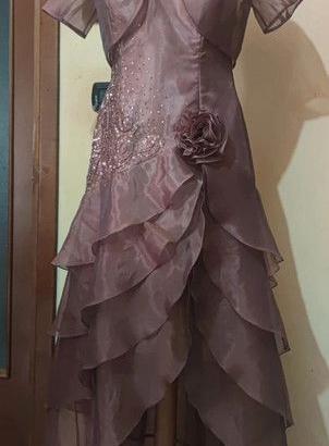 Abito da cerimonia in organza e coprispalle 