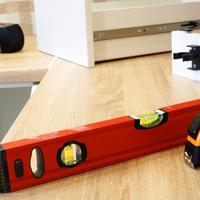 Artigiano,aiuta posa edile idraulica elettric Bra