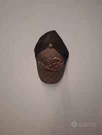 cappellino gucci