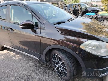 SUZUKI S-Cross - 2015