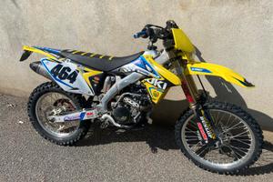 Suzuki 250