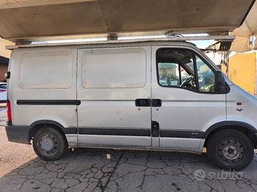 Renault Master passo corto con tenda 