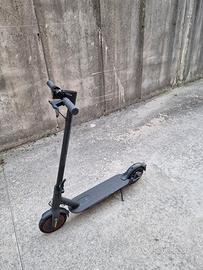 Monopattino xiaomi mi pro2
