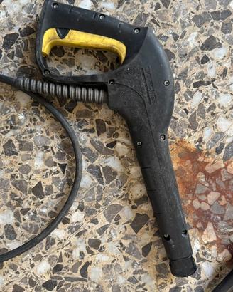 Pistola idropulitrice Karcher con tubo