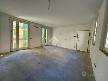 3 LOCALI A MARTINENGO