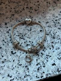 Bracciale pandora con charm
