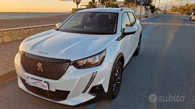 Peugeot 2008 BlueHDi 110 S&S Allure Pack