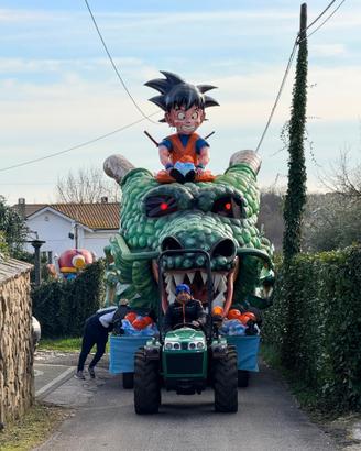 Carro allegorico DRAGONBALL