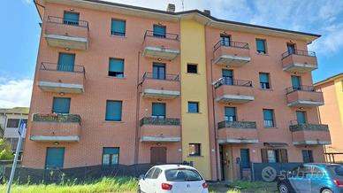 Appartamento a Cadelbosco di Sopra, 3 locali