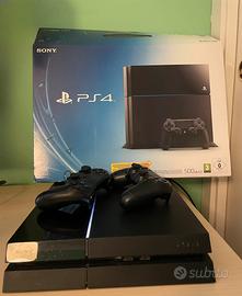 PlayStation 4 (PS4) + 2 Controller + 5 Giochi