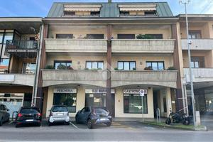 MULTILOCALE A AZZATE