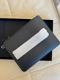 Pochette givenchy unisex