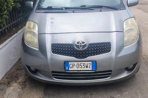 Toyota Yaris 1.3 VVT-i 87 CV (2007)