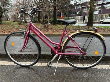 Bici 28donna revisionata con cambio Milano lambrat