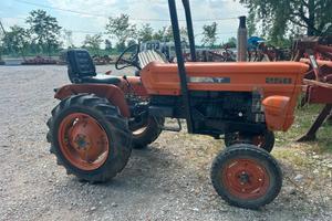 TRATTORE FIAT 250