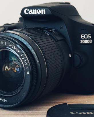 Canon EOS 2000D + Obiettivo 15-55mm